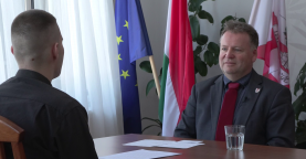 Kopogtató - Dr. Lukács László